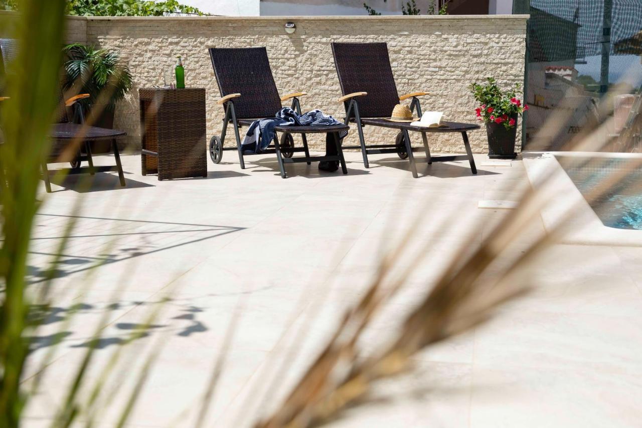 Apartment Mery Pula Exterior photo