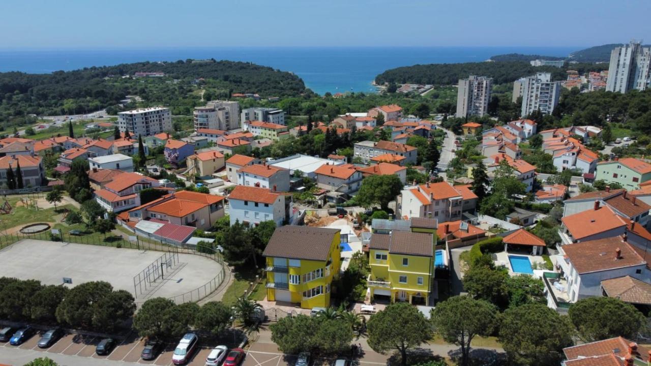 Apartment Mery Pula Exterior photo